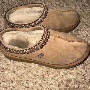 Ugg Tasman